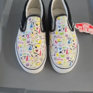 Vans VINTAGE Slip-On Sneakers in White with Multicolor Print